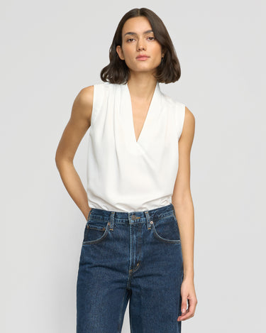 Olivia | Jae V-Neck Sleeveless Blouse in Size Small